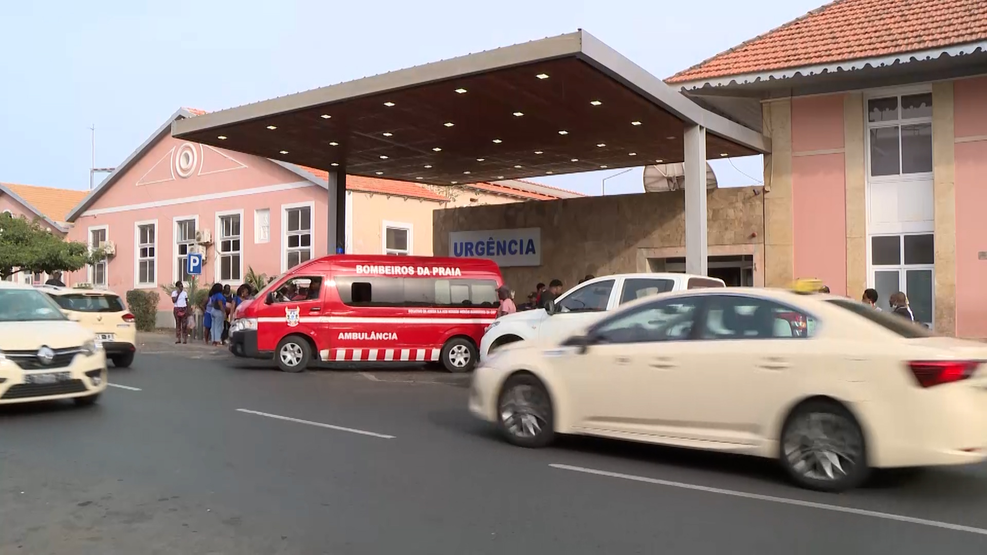 Profissionais de Saúde Iniciam Greve em Protesto Contra Violações de Direitos