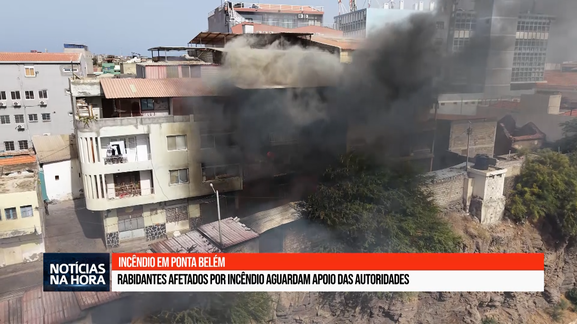 Rabidantes afetadas por incêndio aguardam apoio das autoridades.